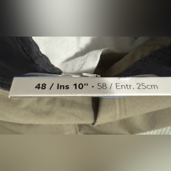 Columbia Washed Out Mens Cotton Shorts Size 48x10 Olive Green Flat Front Casual - Picture 8 of 9